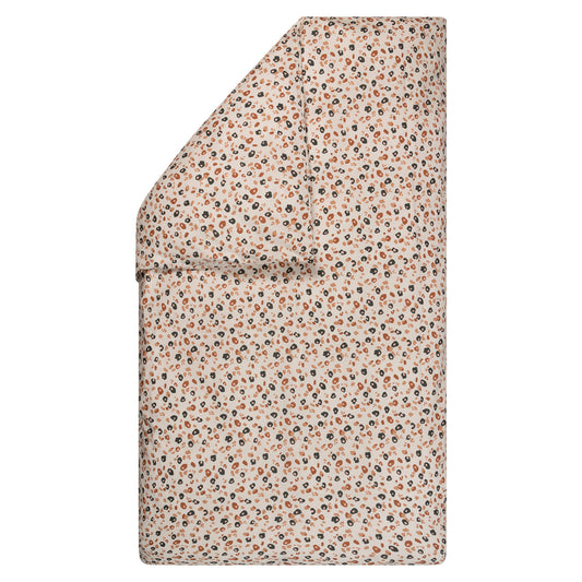 Dekbedovertrek Leopard (zonder sloop) met aan beide zijde de trendy Leopard print in mooie bruin/beige/zwart tinten.