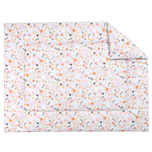 Boxkleed Saar met vrolijke bloemen en vogels in roze, oranje, geel en groen op een witgrijze ondergrond.